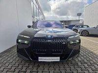 Gebraucht BMW 760 578 PS (425 kW) 2023 Saphirschwarz Limousine