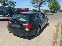 Używany BMW 320 150 KM (110 kW) 2007 Czarny Kombi