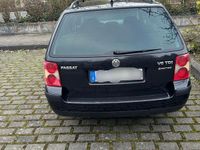 Gebraucht VW Passat 101 PS (74 kW) 2005 Schwarz Kombi