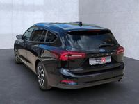 Gebraucht Ford Focus Titanium 125 PS (91 kW) 2024 Obsidianschwarz (metallic) Kombi