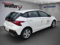 Gebraucht Hyundai i20 Select 101 PS (74 kW) 2025 Atlas white / sol Limousine