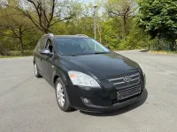 Używany Kia Ceed 110 KM (80 kW) 2007 Czarny Hatchback