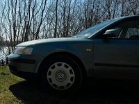 Gebraucht VW Passat 101 PS (74 kW) 1999 Grün Limousine