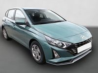 Neu Hyundai i20 Select 90 PS (66 kW) 2025 Grün Limousine