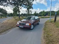 Gebraucht Mercedes 400 286 PS (210 kW) 1992 Rot Limousine