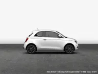 Gebraucht Fiat 500C Style 69 PS (50 kW) 2024 Gelato weiß Cabrio