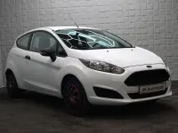 Gebraucht Ford Fiesta Ambiente 60 PS (44 kW) 2017 Weiß Kleinwagen