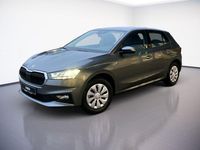 Neu Skoda Fabia Essence 95 PS (69 kW) 2025 Grau Limousine