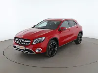 Gebraucht Mercedes GLA200 Urban 156 PS (114 kW) 2017 Rot SUV