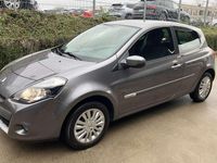 Gebraucht Renault Clio II Dynamique 103 PS (75 kW) 2011 Limousine