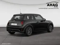Używany Mini Cooper 114 kW (156 KM) 2025 Czarny Hatchback
