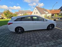 Gebraucht Hyundai i40 Edition 135 PS (99 kW) 2013 Weiß Kombi