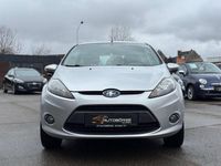 Gebraucht Ford Fiesta 82 PS (60 kW) 2009 Silber Kleinwagen