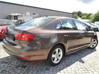 Gebraucht VW Jetta Comfortline 105 PS (77 kW) 2011 Braun Limousine