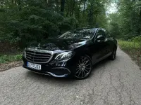 Używany Mercedes E400 Executive 340 KM (250 kW) 2018 Czarny Sedan/Limuzyna