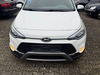 Gebraucht Hyundai i20 Active 101 PS (74 kW) 2016 Weiß Limousine