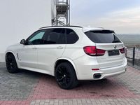 Gebraucht BMW X5 M Sport 258 PS (189 kW) 2017 Mineralweiss metallic SUV