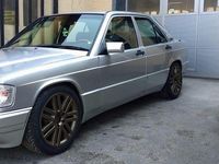 Gebraucht Mercedes 190 132 PS (97 kW) 1998 Silber Limousine