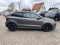 Używany VW Polo Sound 90 KM (66 kW) 2017 Szary Hatchback