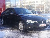 Gebraucht BMW 330e Advantage 184 PS (135 kW) 2016 Schwarz Limousine