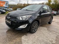 Gebraucht Hyundai i20 Classic 86 PS (63 kW) 2015 Schwarz Limousine