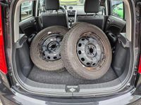 Gebraucht Suzuki Splash Basic 65 PS (47 kW) 2011 Schwarz Kleinwagen