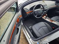Gebraucht Mercedes E200 163 PS (119 kW) 2005 Grau Limousine