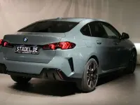 Neu BMW 220 M Sport 170 PS (125 kW) 2025 Cape york grün metallic Coupé