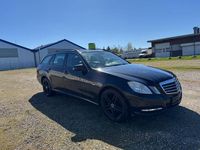 Usata Mercedes E220 170 CV (125 kW) 2011 Nero Berlina