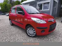 Gebraucht Hyundai i10 67 PS (49 kW) 2009 Electric red Kleinwagen