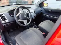 Gebraucht Hyundai i20 78 PS (57 kW) 2011 Rot Kleinwagen
