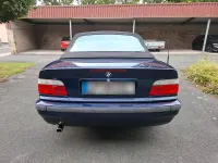 Gebraucht BMW 318 Cabriolet Basis 115 PS (84 kW) 1998 Blau Cabrio