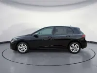 Gebraucht VW Golf VIII Life 131 PS (96 kW) 2023 Schwarz Limousine
