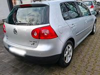 Second-hand VW Golf VI 143 CP (105 kW) 2008 Argintiu Hatchback