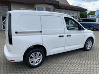 Neu VW Caddy 122 PS (89 kW) 2025 Candyweiß Van / Kleinbus