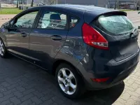Gebraucht Ford Fiesta 82 PS (60 kW) 2009 Grau Kleinwagen