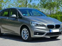 Gebraucht BMW 218 Active Tourer Advantage 136 PS (100 kW) 2017 Silber Van / Kleinbus