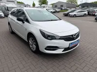 Usata Opel Astra Elegance 131 CV (96 kW) 2022 Bianco Utilitaria