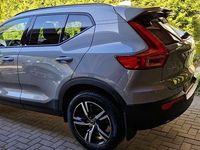 Usado Volvo XC40 Plus 197 HP (144 kW) 2024 Cinzento SUV