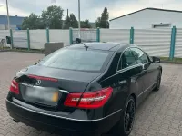 Gebraucht Mercedes E250 204 PS (150 kW) 2011 Schwarz Coupé