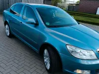 Gebraucht Skoda Octavia 105 PS (77 kW) 2012 Blau Limousine