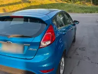 Gebraucht Ford Fiesta Titanium 101 PS (74 kW) 2012 Blau Kleinwagen