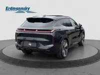 Neu Lynk & Co 08 349 PS (256 kW) 2026 Schwarz SUV
