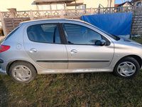 Gebraucht Peugeot 206 75 PS (55 kW) 2003 Silber Kleinwagen