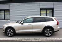 Gebraucht Volvo V60 CC Plus 197 PS (144 kW) 2024 Silber Kombi