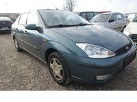 Używany Ford Focus Finesse 75 KM (55 kW) 2003 Zielony Sedan/Limuzyna