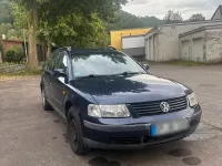 Gebraucht VW Passat 101 PS (74 kW) 1999 Blau Kombi