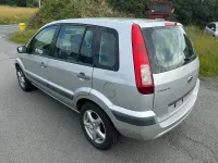Gebraucht Ford Fusion 101 PS (74 kW) 2006 Silber Kleinwagen
