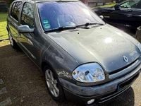 Gebraucht Renault Clio II 107 PS (78 kW) 2000 Grau Limousine