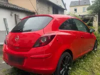Usata Opel Corsa 101 CV (74 kW) 2011 Rosso Utilitaria